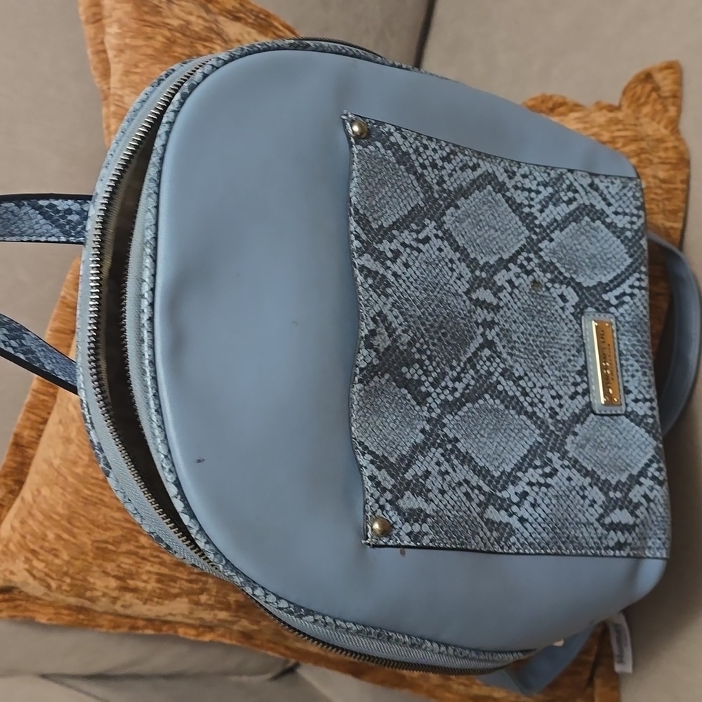London Fog Blue and Gray Backpack with Snake Print - Picture 6 of 8